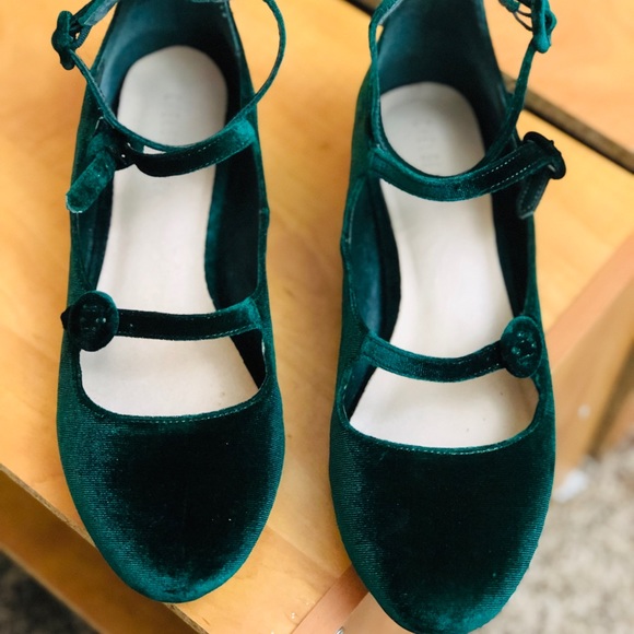 ANTHROPOLOGIE CHELSEA VELVET STRAPPY SHOE SZ 9.5 - Picture 3 of 7